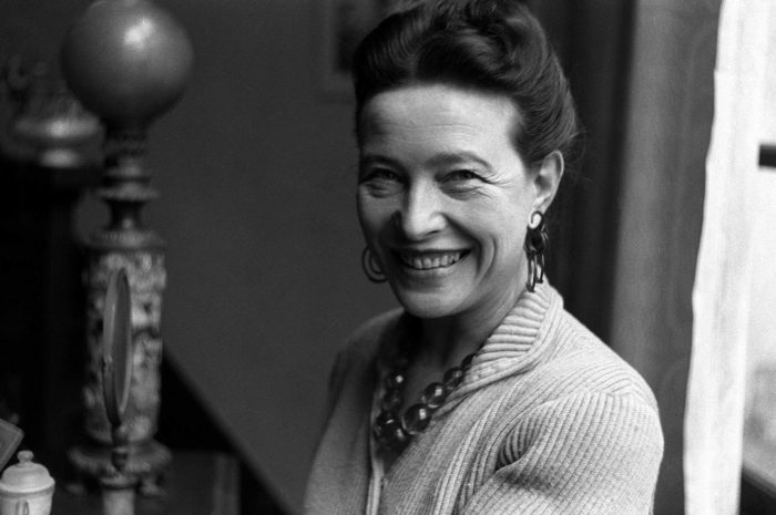 Simone-de-Beauvoir-1600x1049